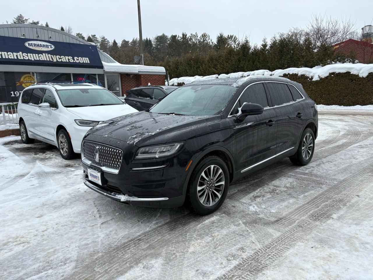 2022 Lincoln Nautilus RESERVE Photo2