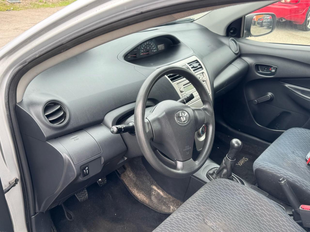 2009 Toyota Yaris SEDAN, MANUAL, RELIABLE, 190KMS, CERTIFIED - Photo #14