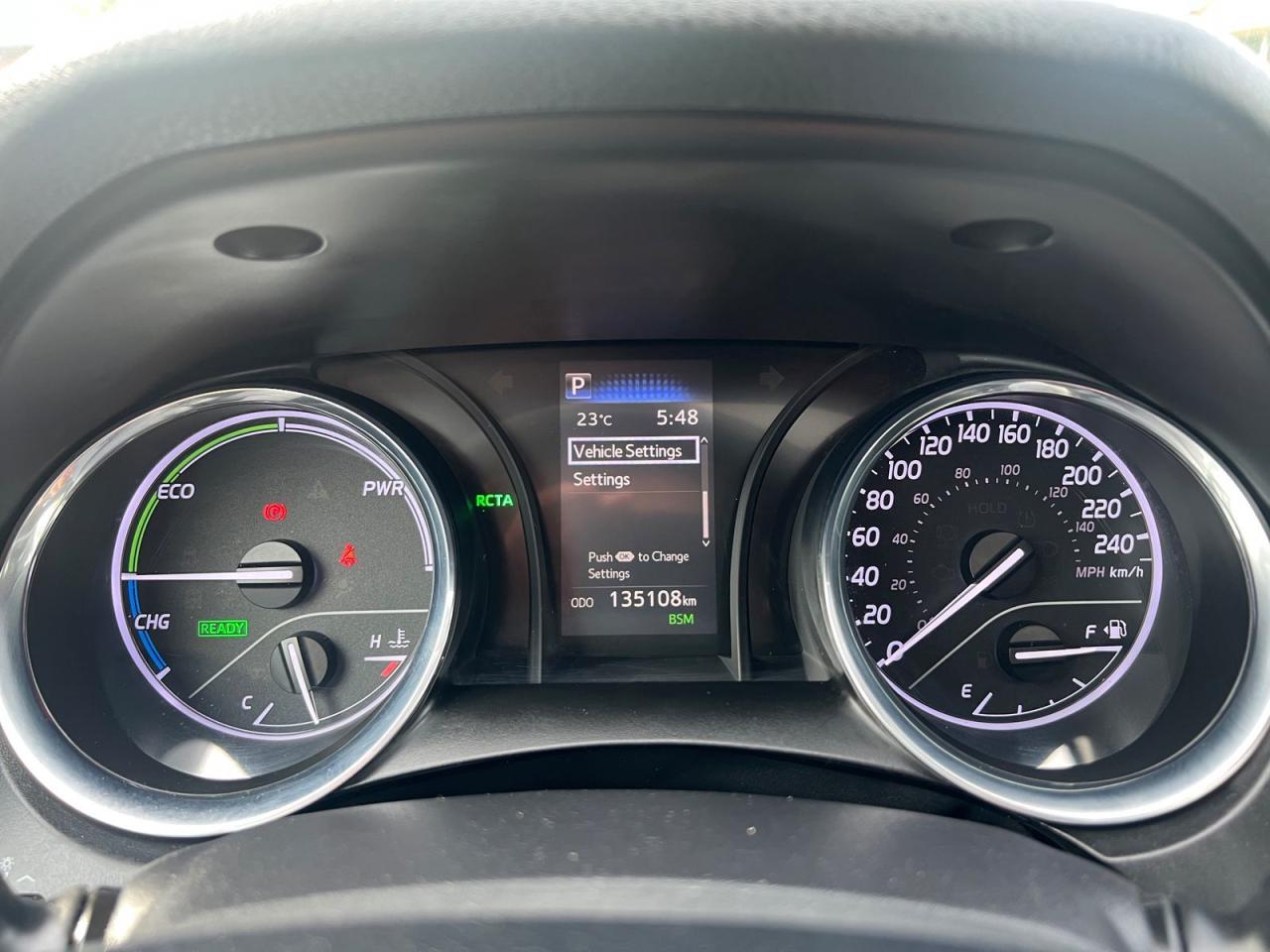 2019 Toyota Camry HYBRID SE - Photo #14