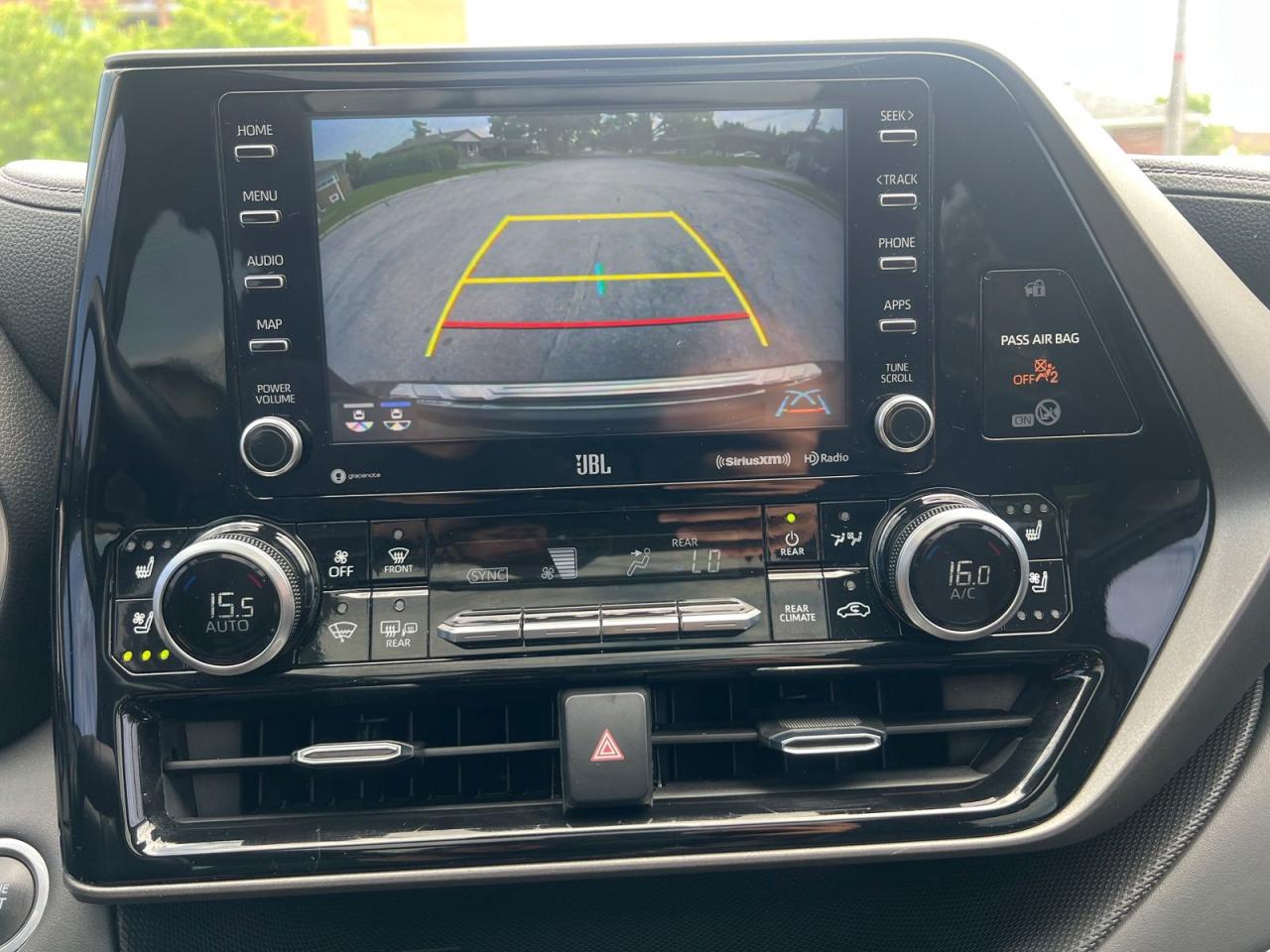 2020 Toyota Highlander Limited AWD V6 - Photo #18