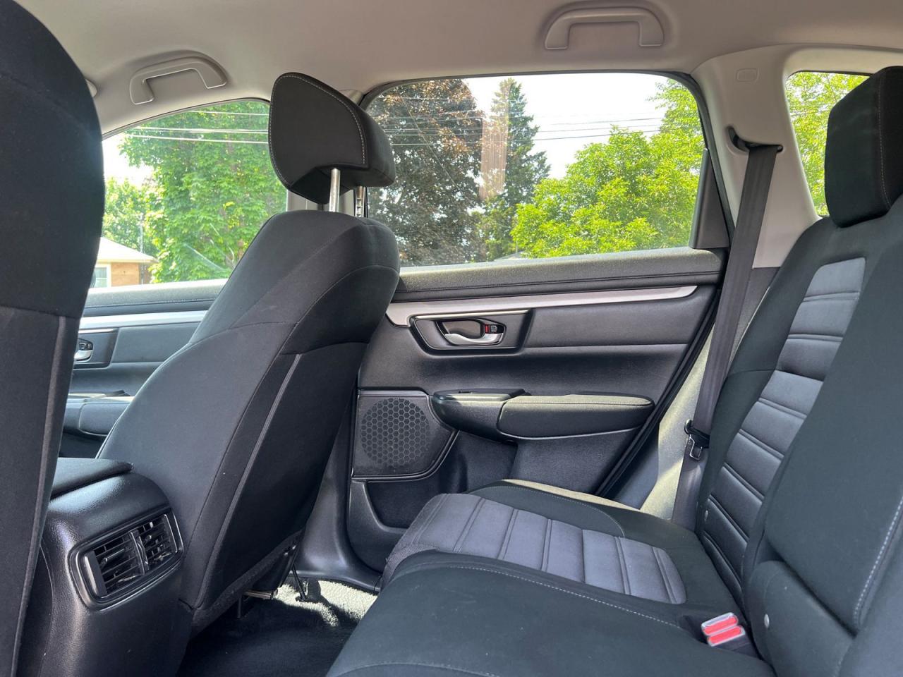 2018 Honda CR-V LX AWD - Photo #12