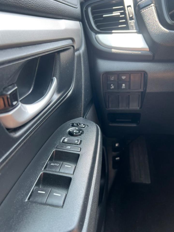 2018 Honda CR-V LX AWD - Photo #21