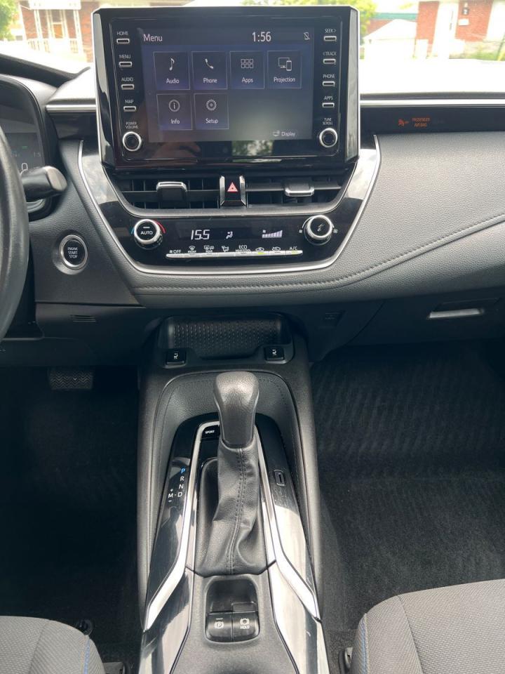 2020 Toyota Corolla SE - Photo #17