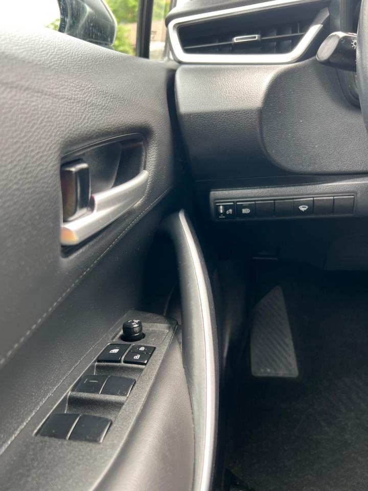 2020 Toyota Corolla SE - Photo #18
