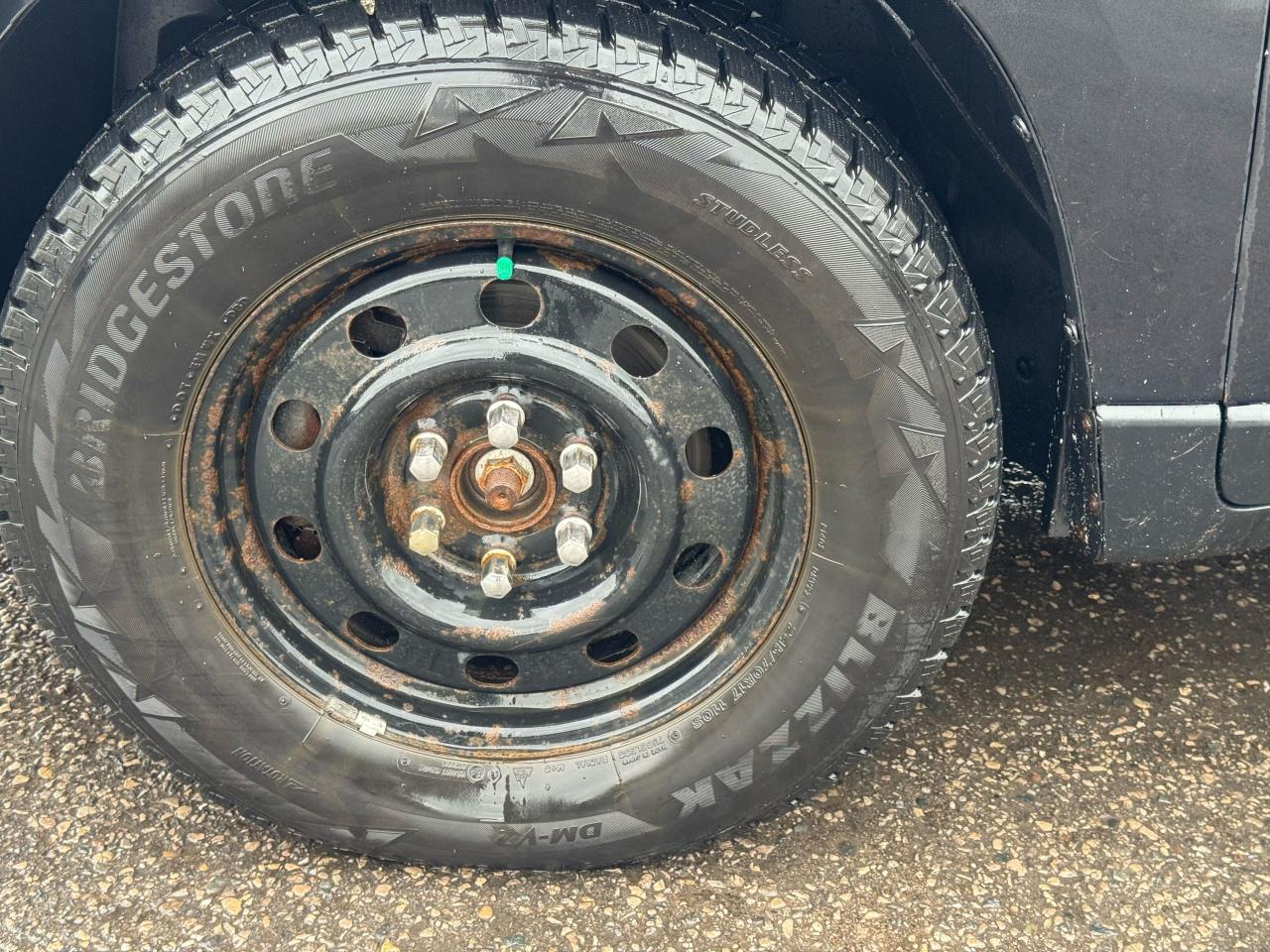 2015 GMC Acadia SLE, AWD, 2 SETS OF WHEELS, CERTIFIED - Photo #9