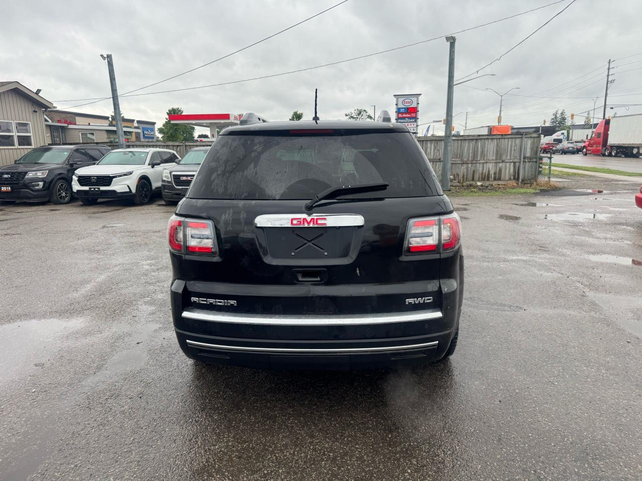 2015 GMC Acadia SLE, AWD, 2 SETS OF WHEELS, CERTIFIED Photo3