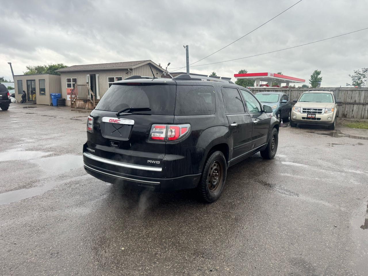 2015 GMC Acadia SLE, AWD, 2 SETS OF WHEELS, CERTIFIED Photo4