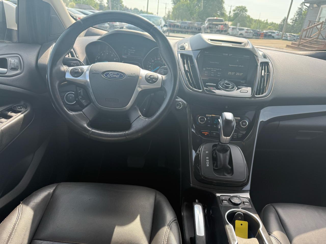 2015 Ford Escape Titanium Photo10