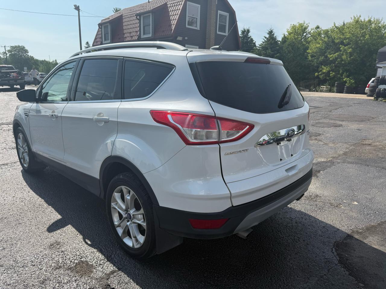 2015 Ford Escape Titanium Photo5