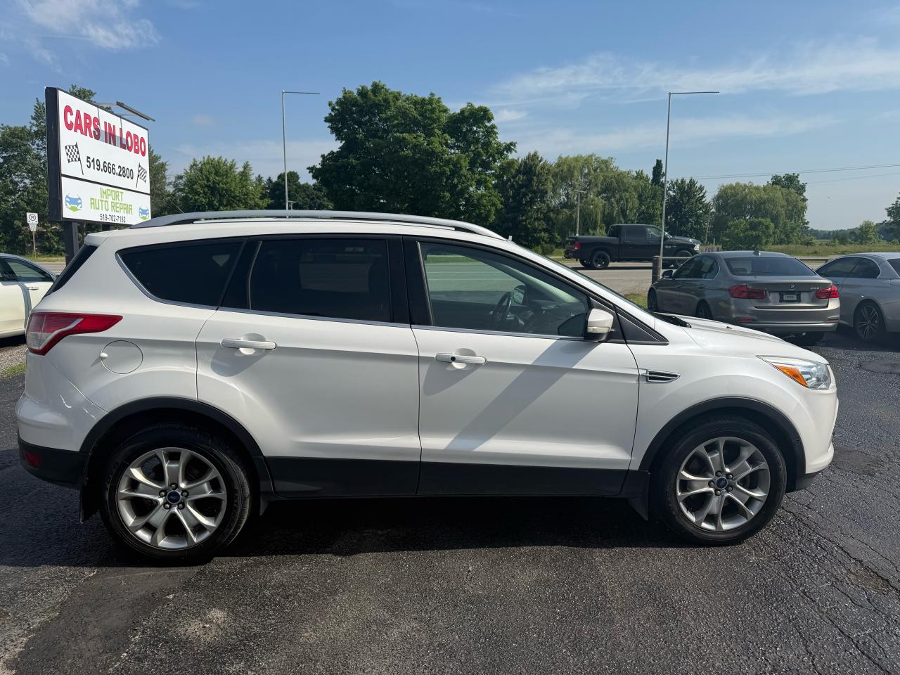 2015 Ford Escape Titanium Photo2