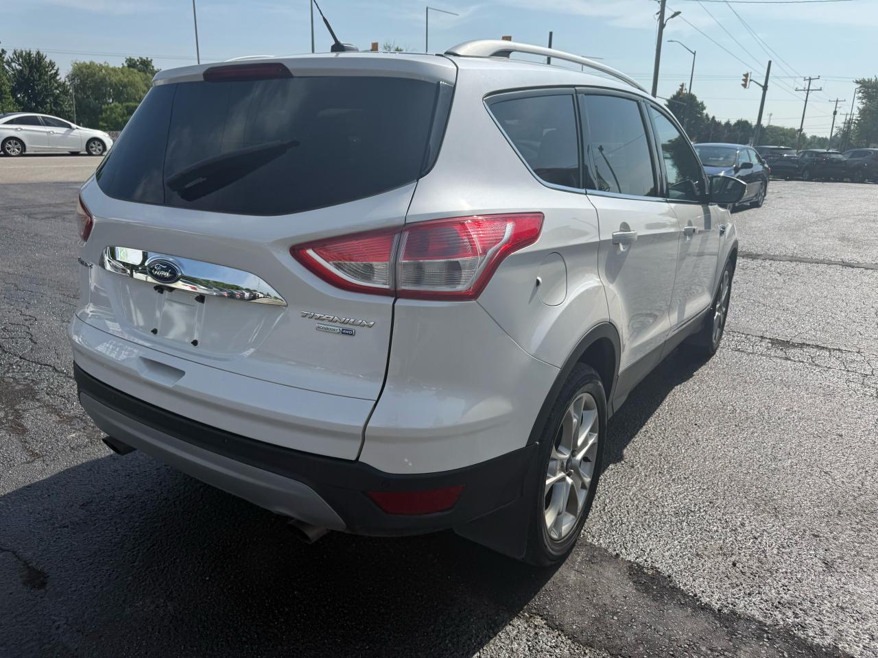 2015 Ford Escape Titanium Photo3