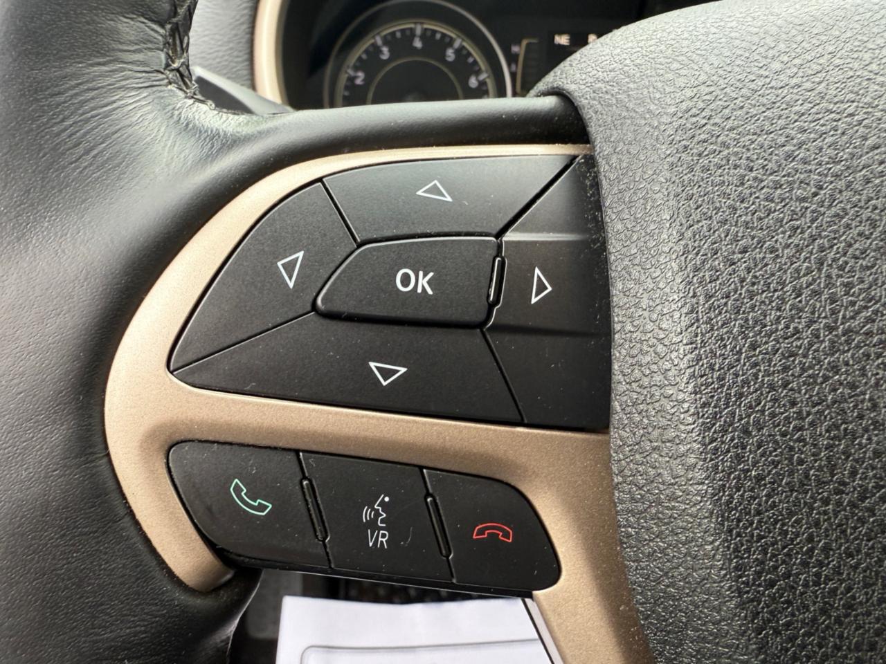 2015 Jeep Cherokee 4WD 4dr North Photo