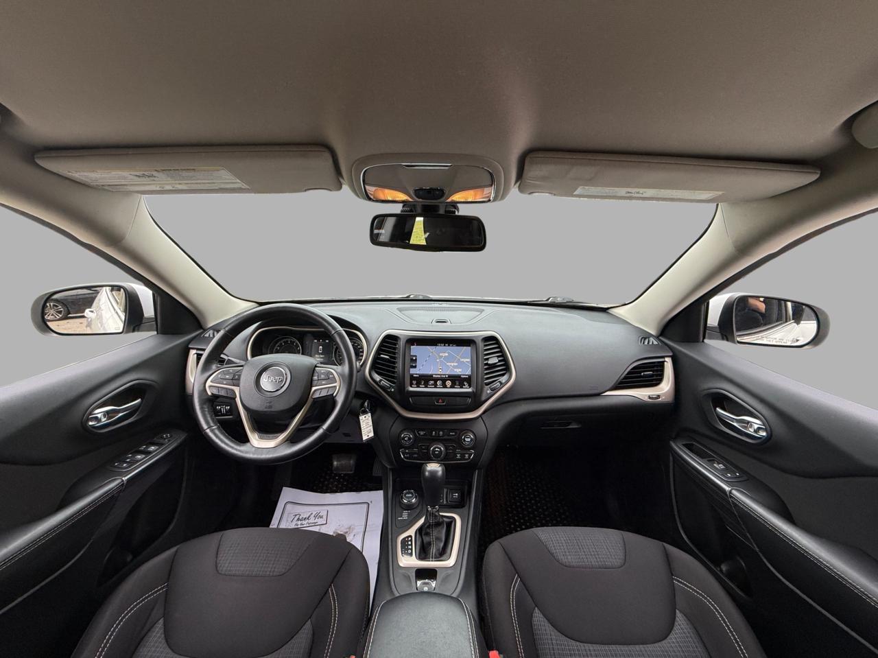 2015 Jeep Cherokee 4WD 4dr North Photo