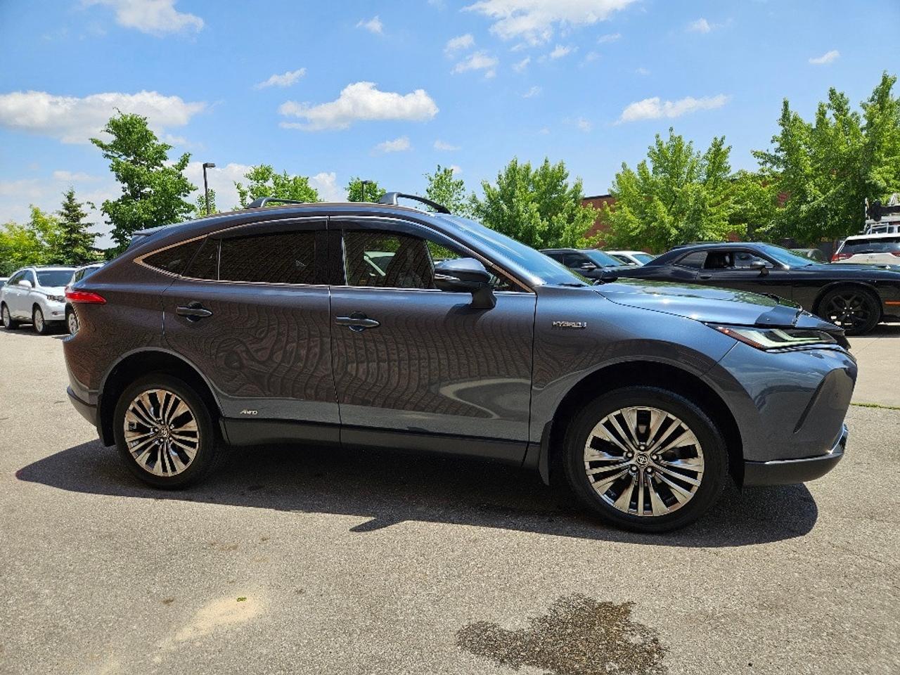 2021 Toyota Venza XLE-AWD-LEATHER-CARPLAY-CERTIFIED Photo