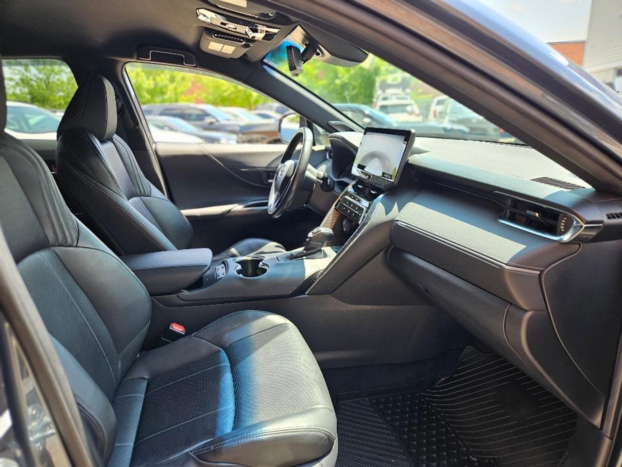 2021 Toyota Venza XLE-AWD-LEATHER-CARPLAY-CERTIFIED Photo