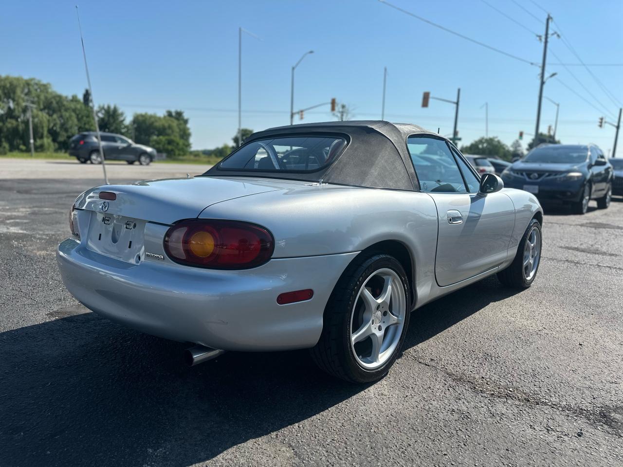 2000 Mazda Miata MX-5 Manual Photo3