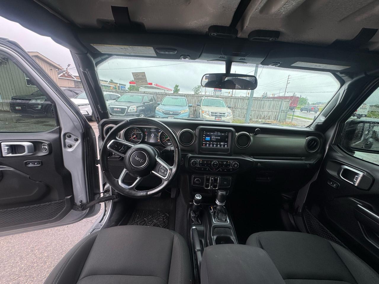 2020 Jeep Gladiator SPORT, 4X4, ONLY 176KMS, HARD TOP, CERTIFIED - Photo #11