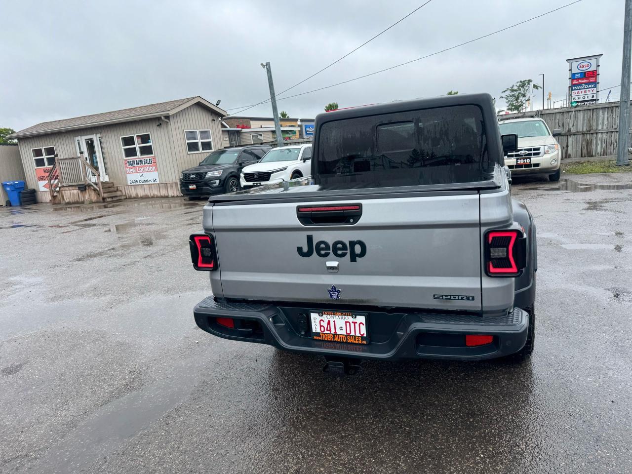2020 Jeep Gladiator SPORT, 4X4, ONLY 176KMS, HARD TOP, CERTIFIED - Photo #4