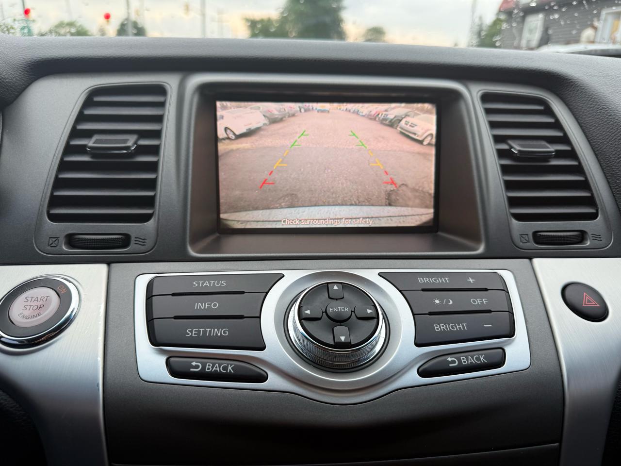 2011 Nissan Murano SL Photo17