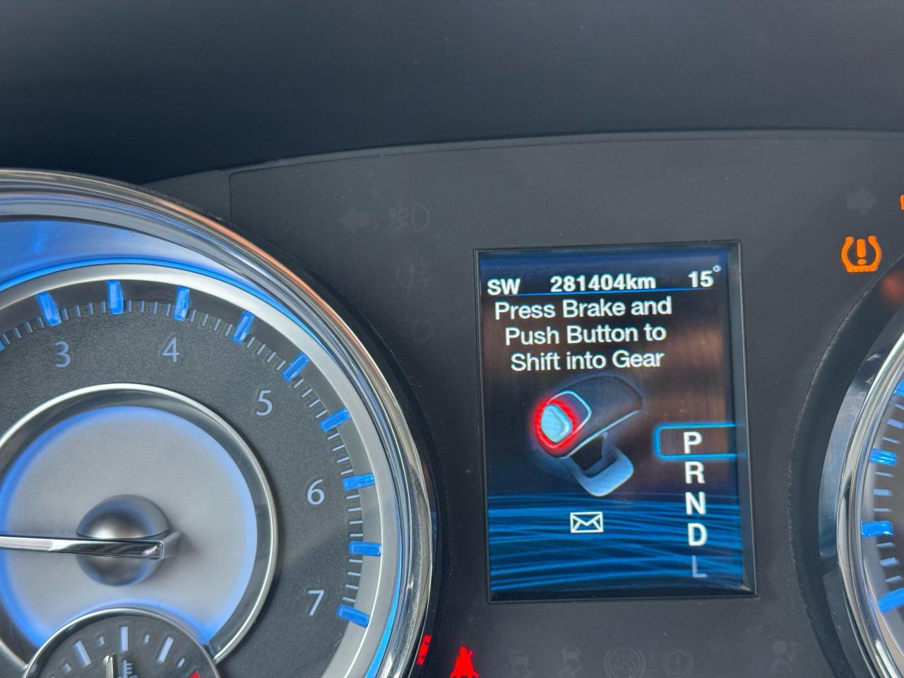2012 Chrysler 300 AS IS, LIMITED, UNDEROATED, WELL MAINTAINED - Photo #15