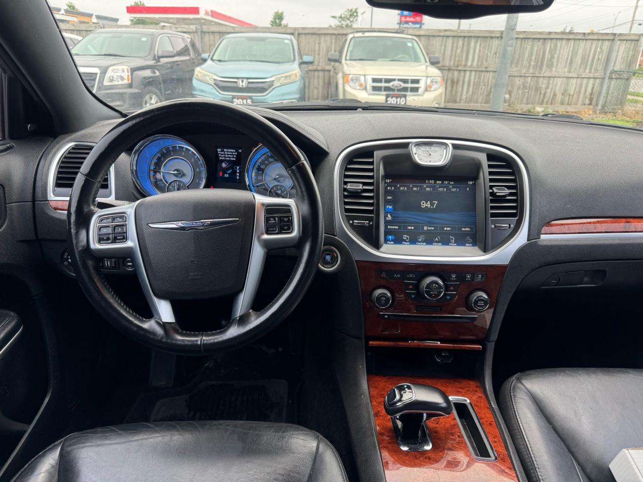 2012 Chrysler 300 AS IS, LIMITED, UNDEROATED, WELL MAINTAINED - Photo #14