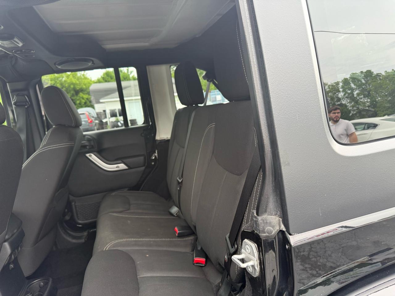 2014 Jeep Wrangler Sahara Photo13