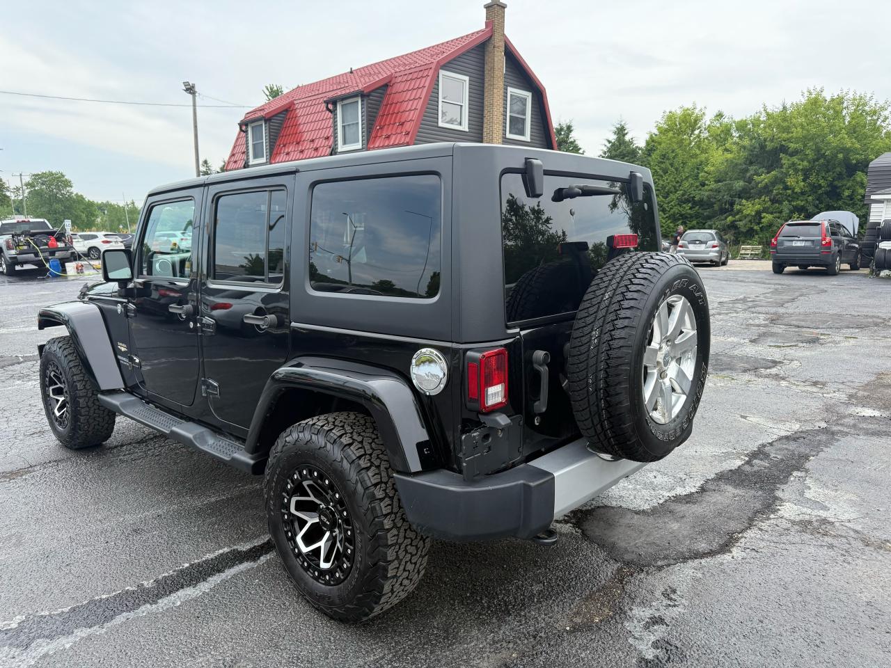 2014 Jeep Wrangler Sahara Photo5