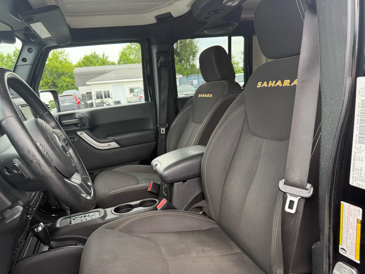 2014 Jeep Wrangler Sahara Photo12