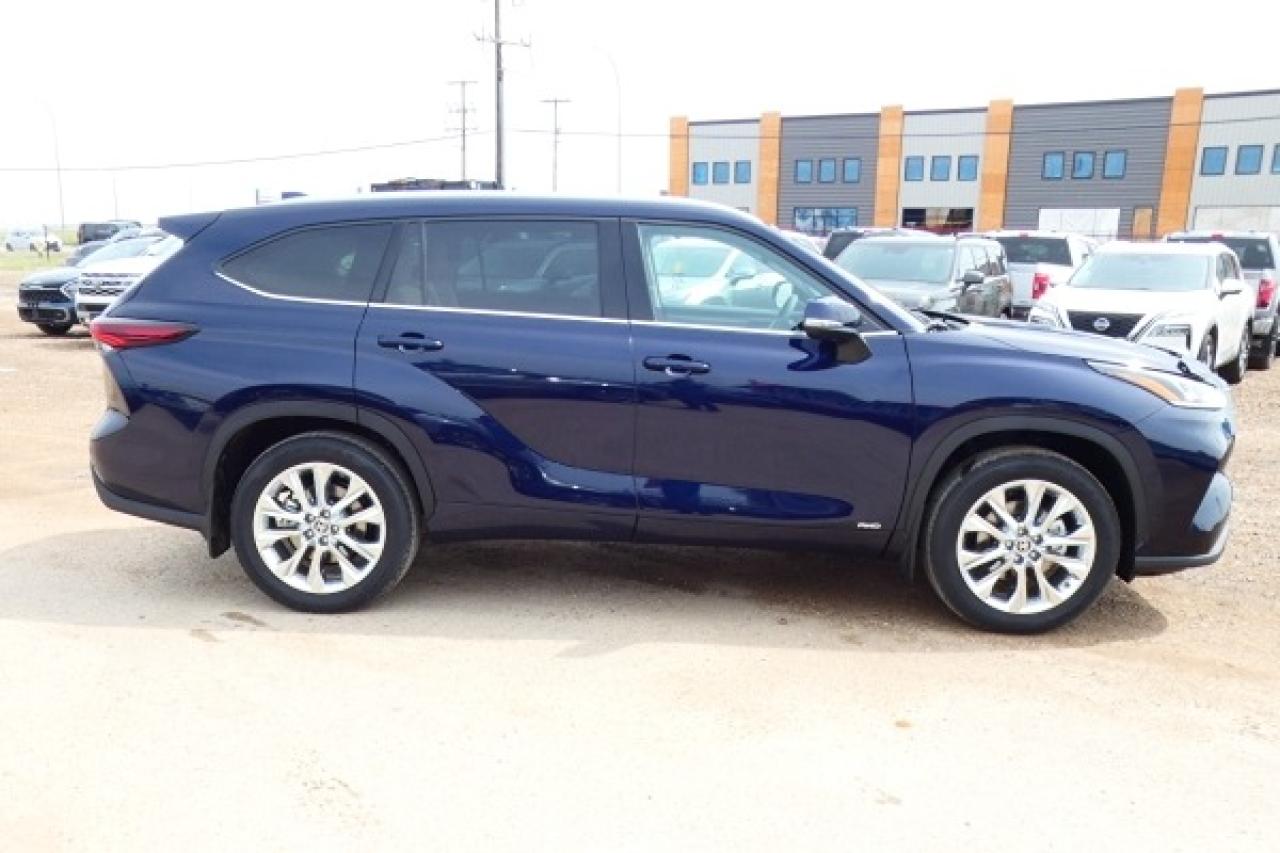 2025 Toyota Highlander Hybrid Limited AWD w/H&C L, pano S/R, NAV, BUC - Photo #5