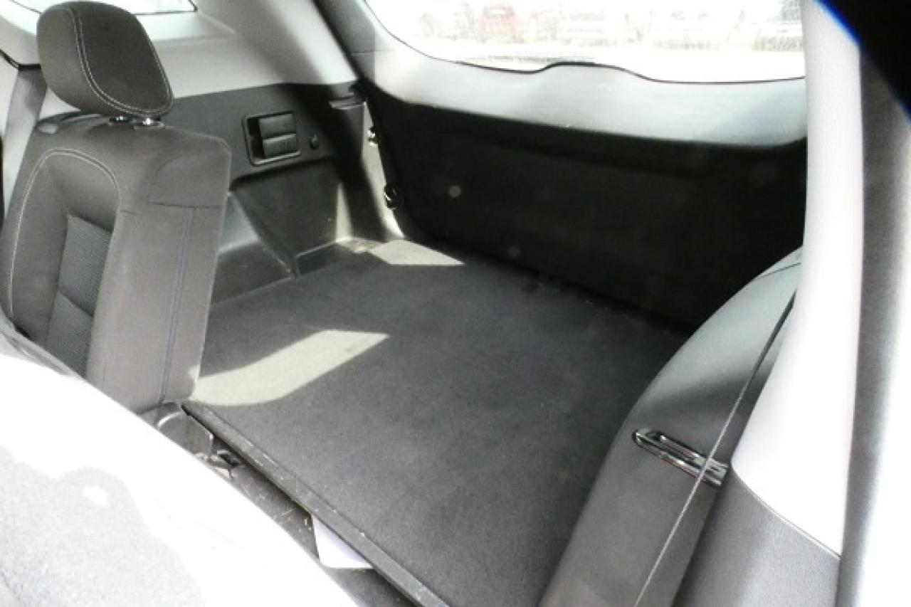 2024 GMC Terrain SLE AWD 4dr w/Htd cloth, BUC - Photo #9