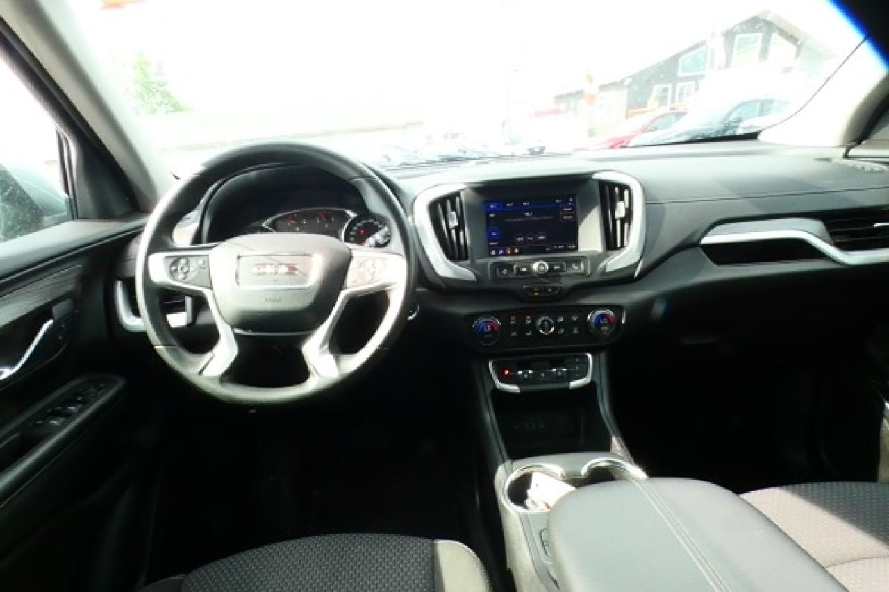2024 GMC Terrain SLE AWD 4dr w/Htd cloth, BUC - Photo #12