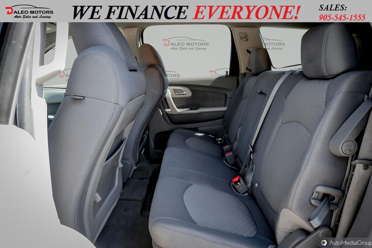 2009 Chevrolet Traverse LS / 7 PASSENGER - AS IS / SAFETY EXTRA