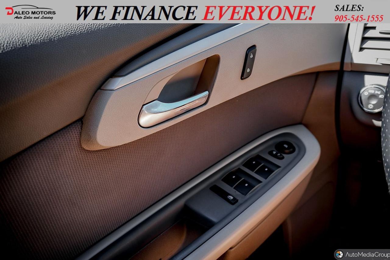 2009 Chevrolet Traverse LS / 7 PASSENGER