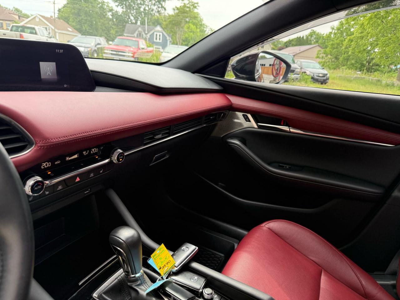 2020 Mazda MAZDA3 GT - Photo #13
