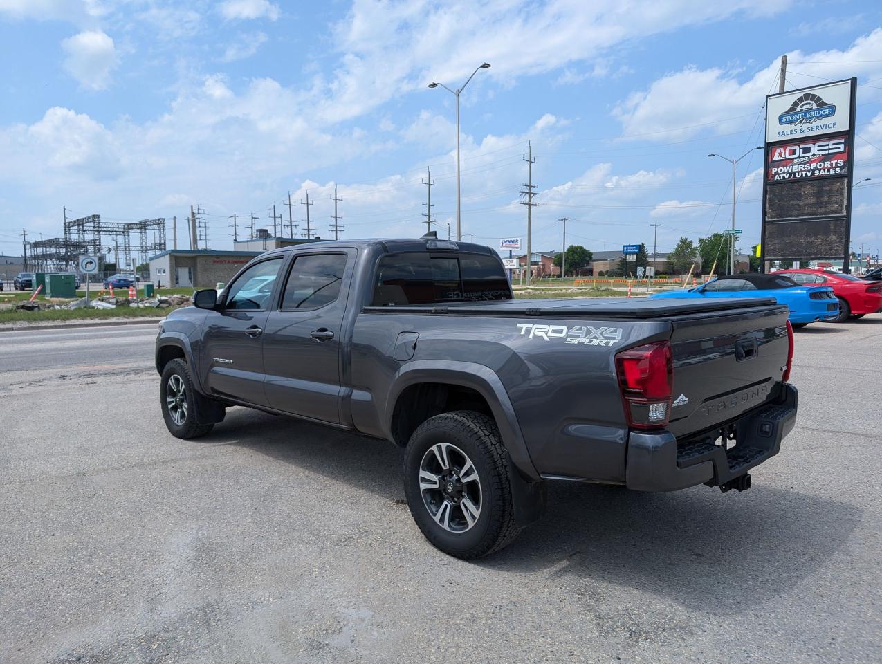 2018 Toyota Tacoma SR5 | Adaptive Cruise | Heated Seats - Photo #5