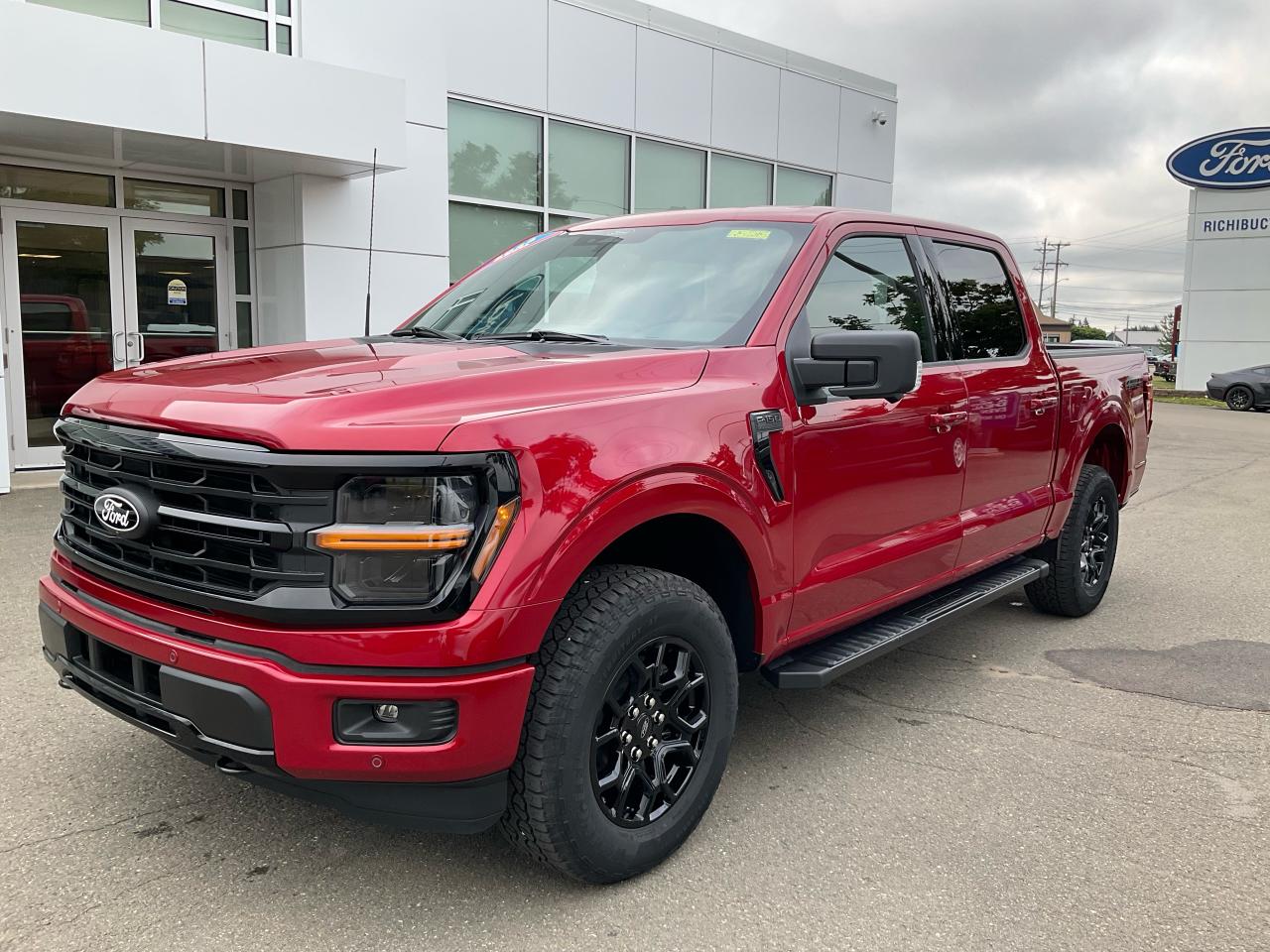 2025 Ford F-150 XLT Photo0