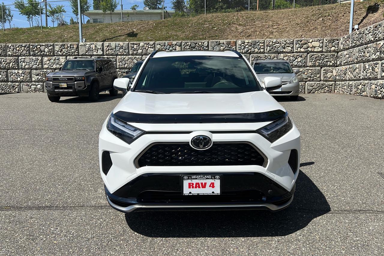 2025 Toyota RAV4 Plug-In Hybrid SE Photo