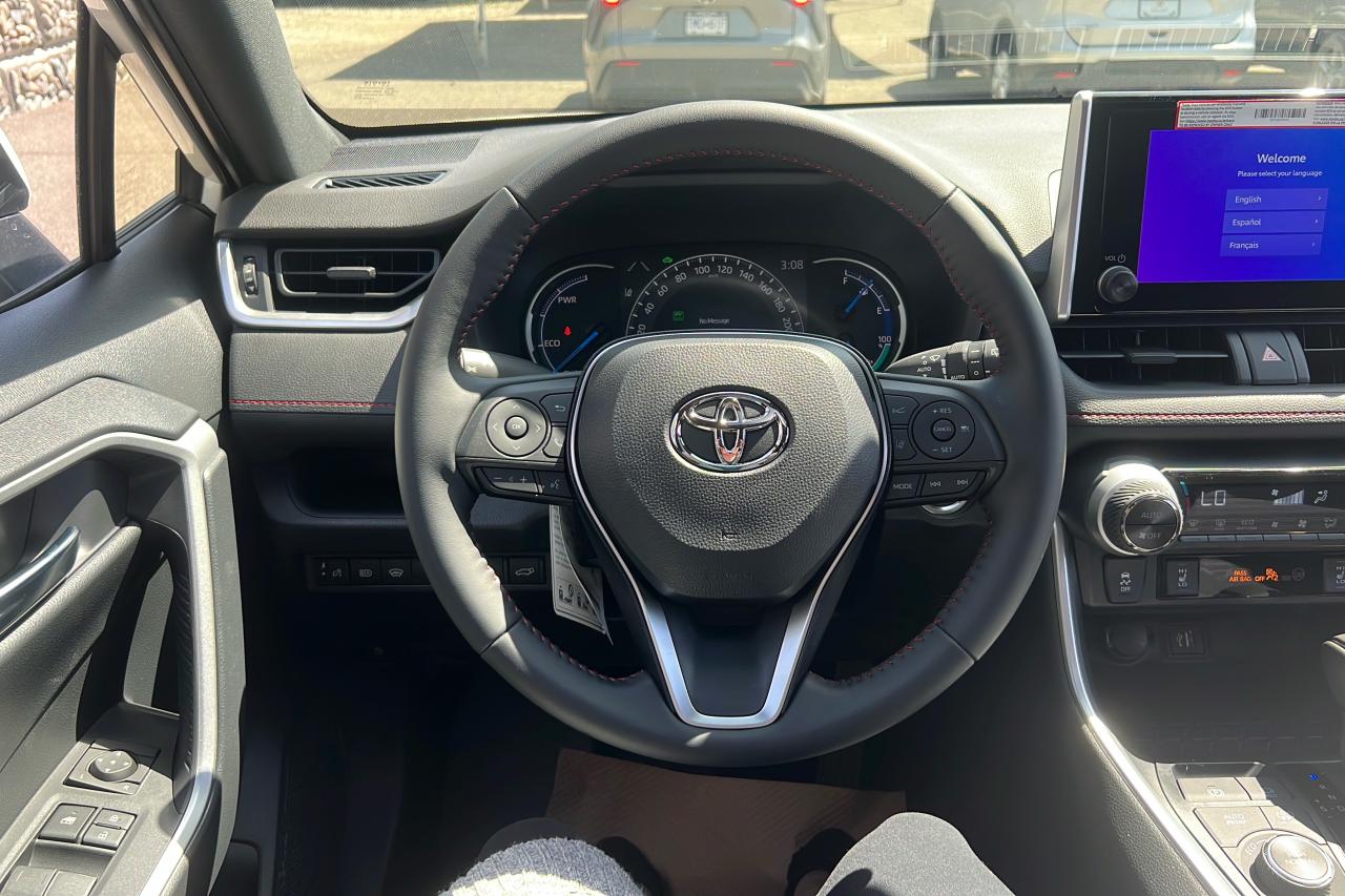 2025 Toyota RAV4 Plug-In Hybrid SE Photo