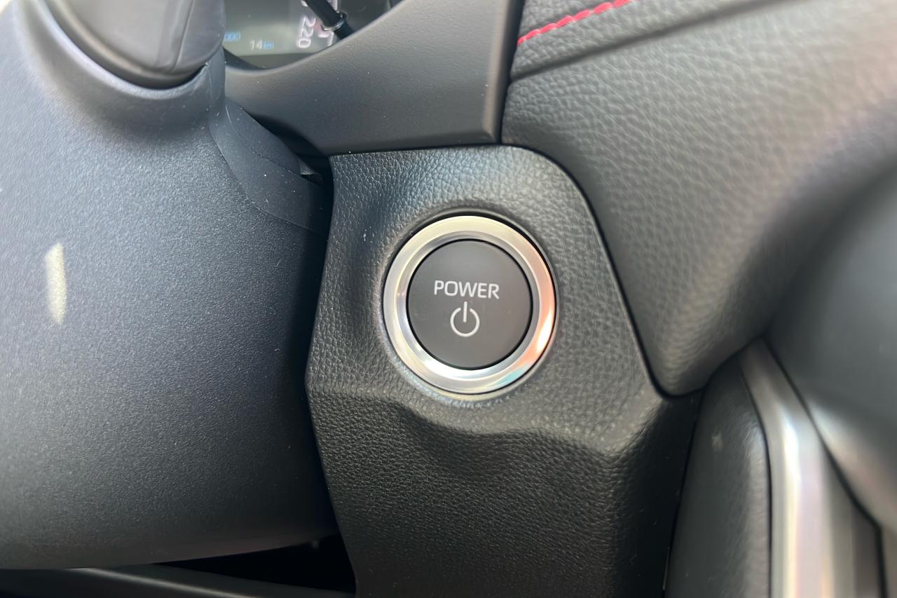2025 Toyota RAV4 Plug-In Hybrid SE Photo