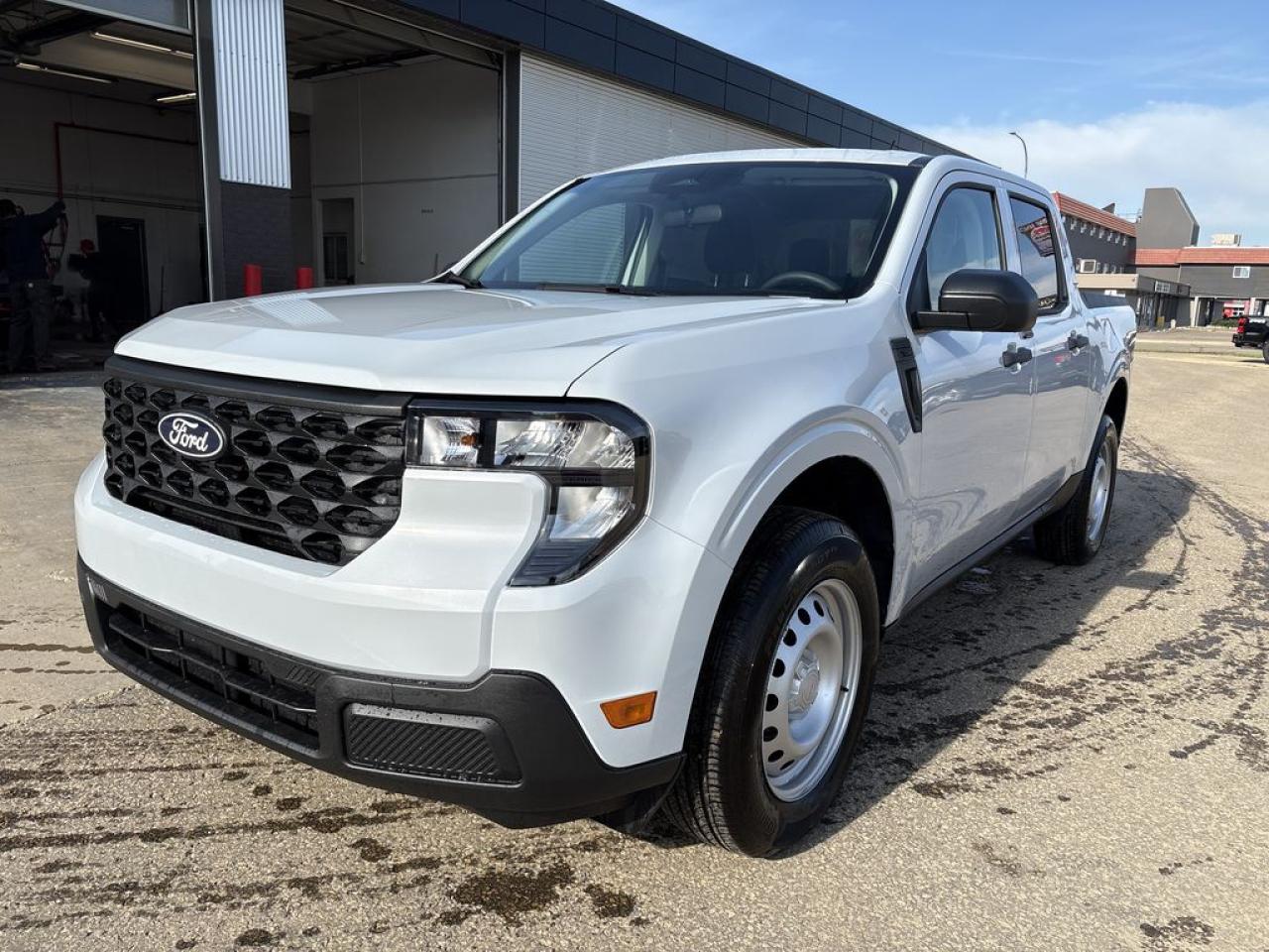 2025 Ford Maverick XL 102A Photo1