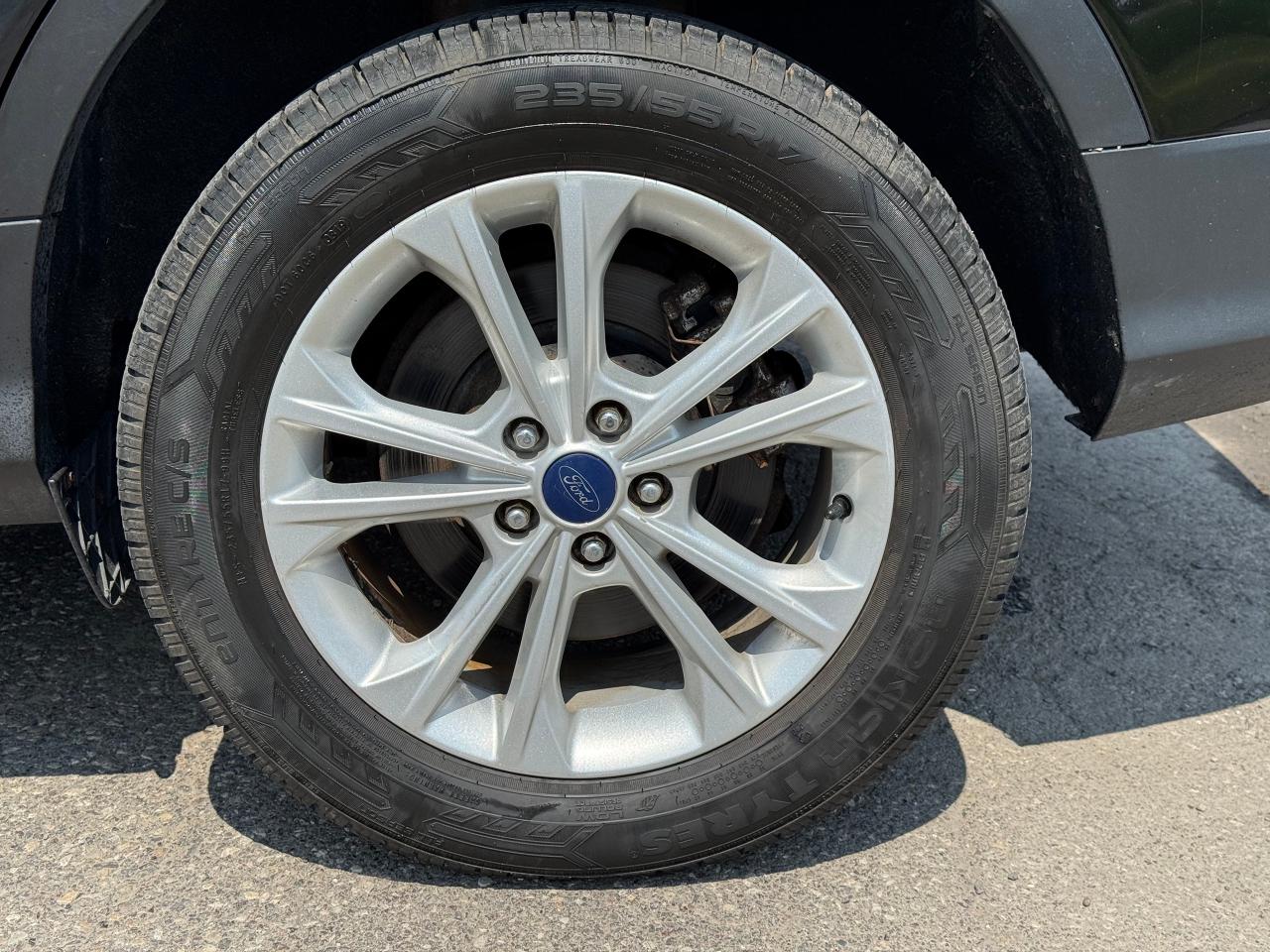 2017 Ford Escape SE AWD **CLEAN CARFAX**NO ACCIDENTS** - Photo #16