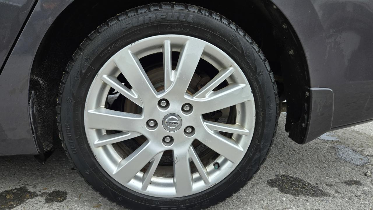 2013 Nissan Sentra S 6MT - Photo #9
