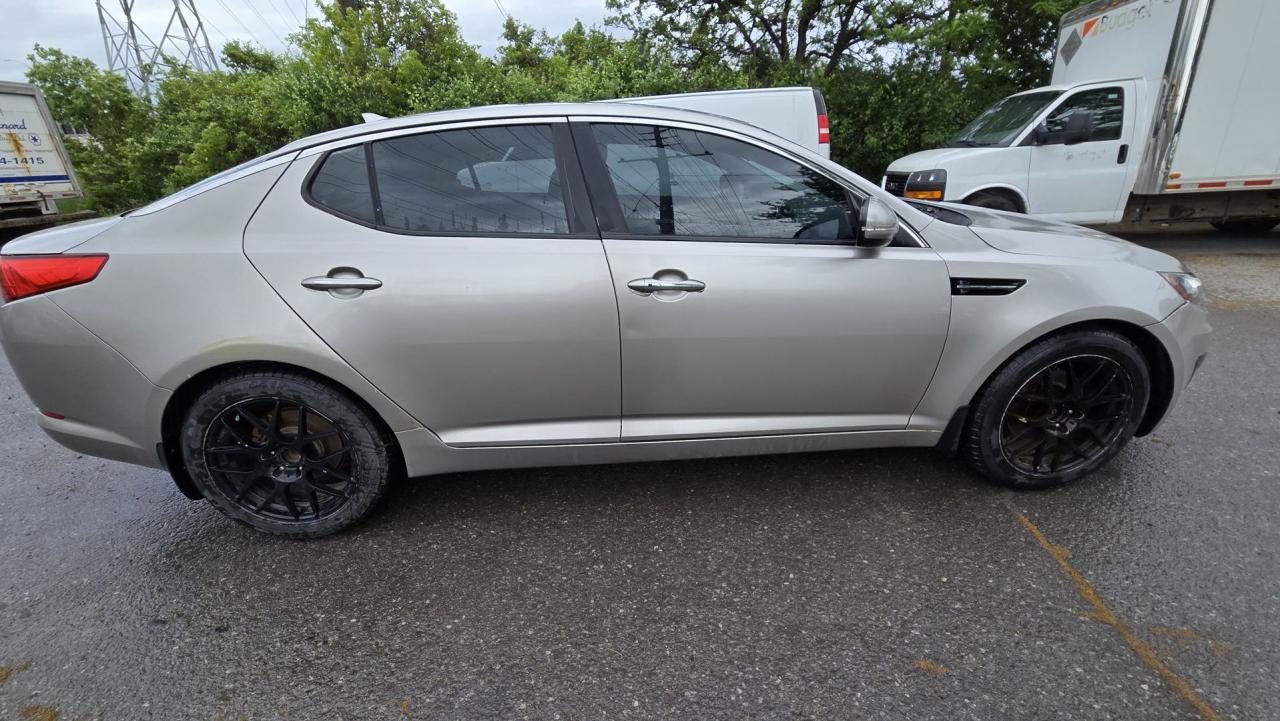 2012 Kia Optima EX - Photo #6