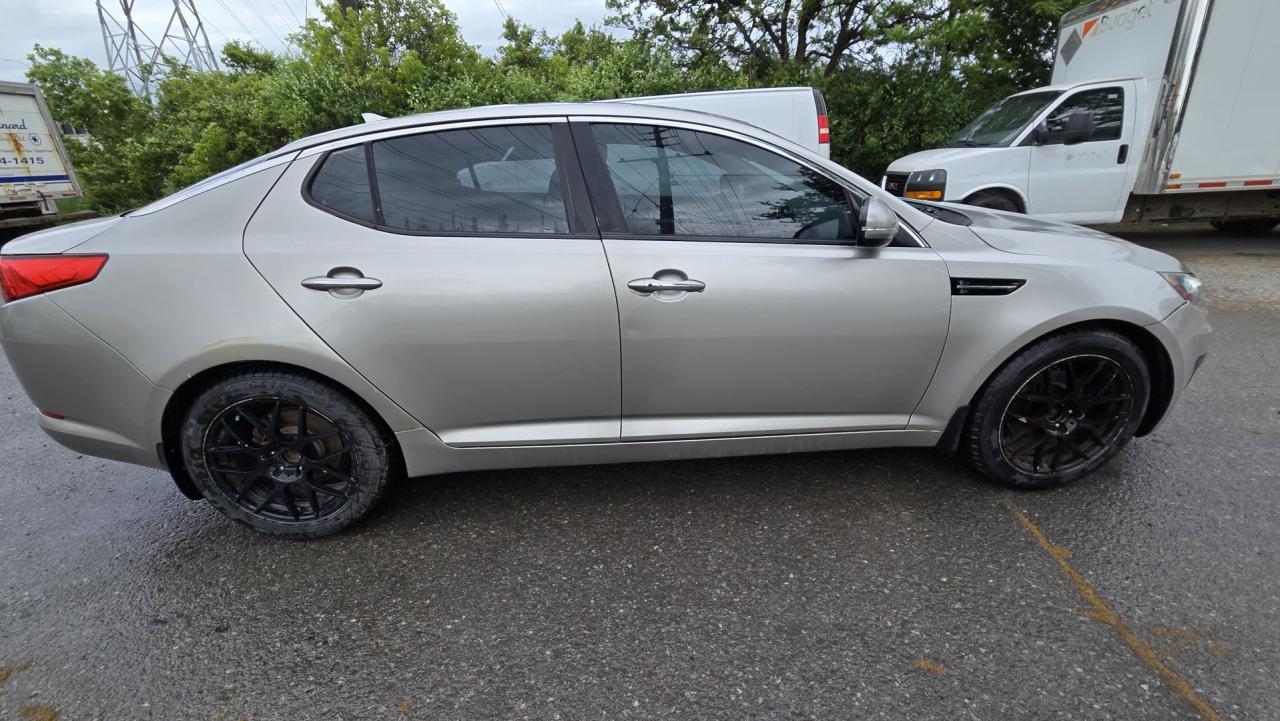 2012 Kia Optima EX - Photo #6