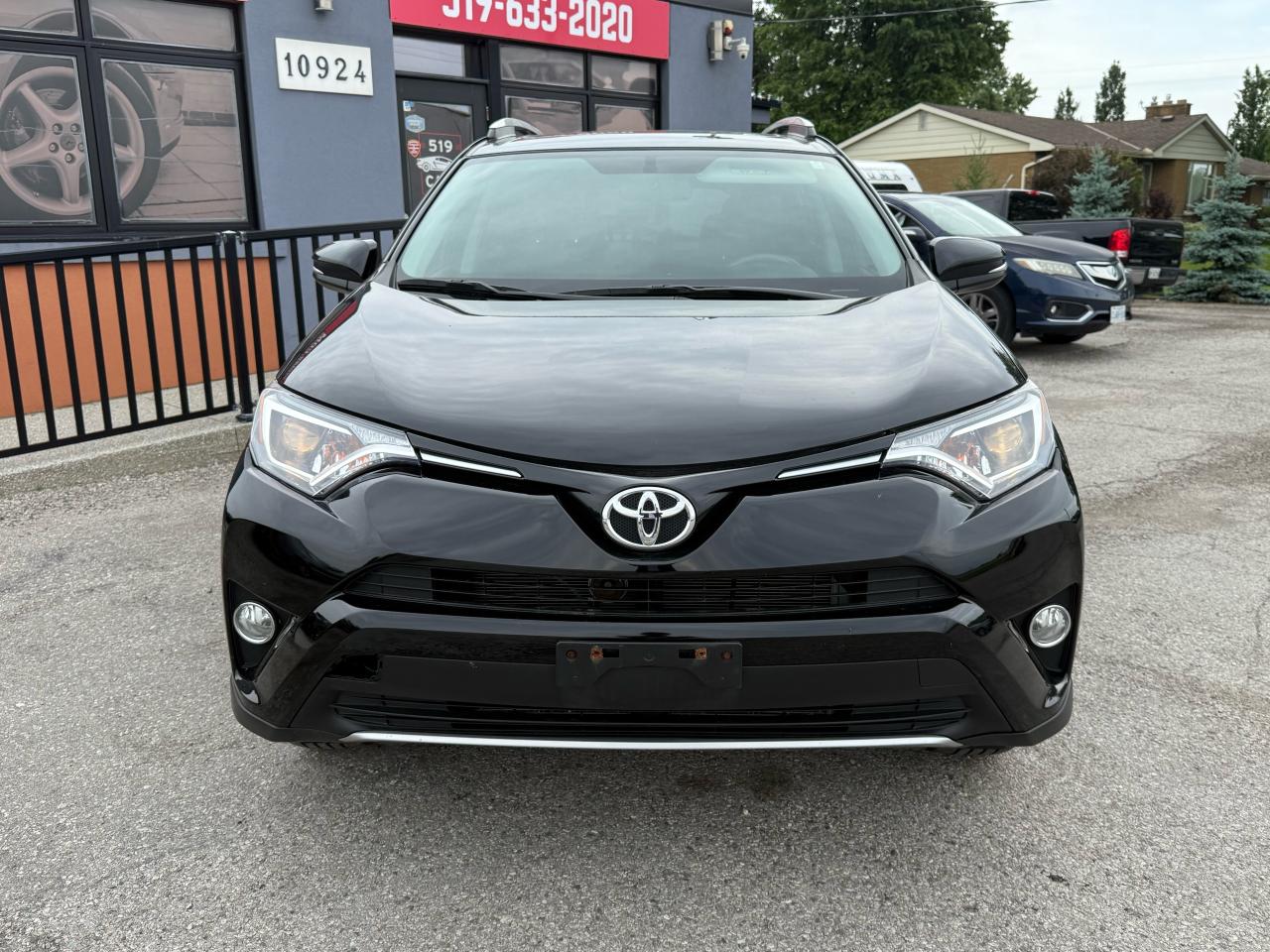 2016 Toyota RAV4 XLE | Navigation | Heated Seats | Sunroof - Photo #8