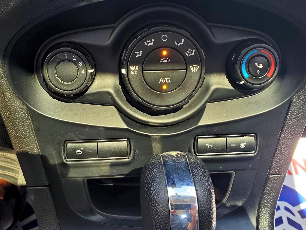 2012 Ford Fiesta SEL-LEATHER-LOCAL TRADE - Photo #14