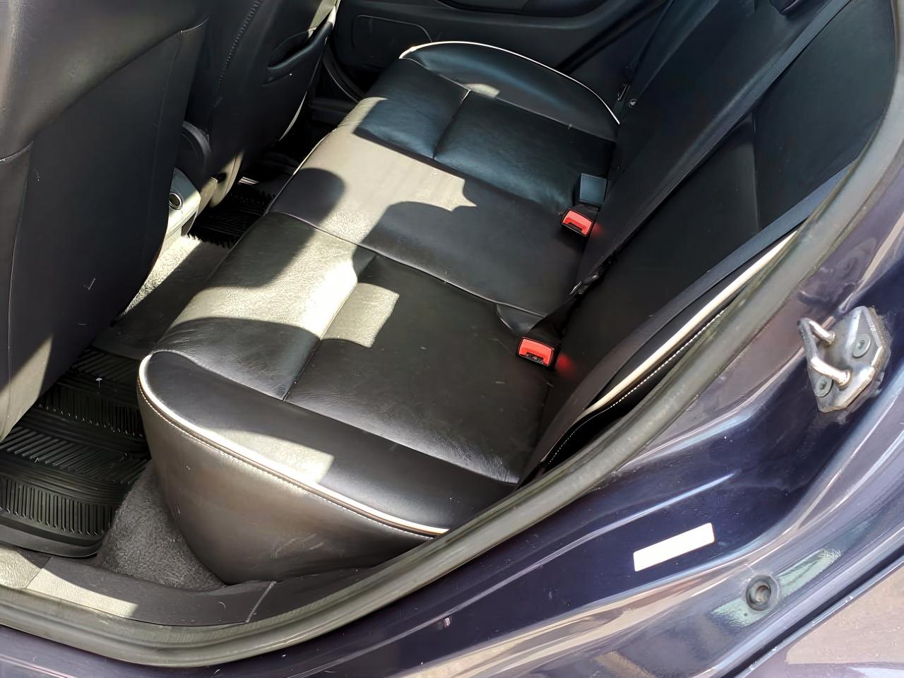 2012 Ford Fiesta SEL-LEATHER-LOCAL TRADE - Photo #16