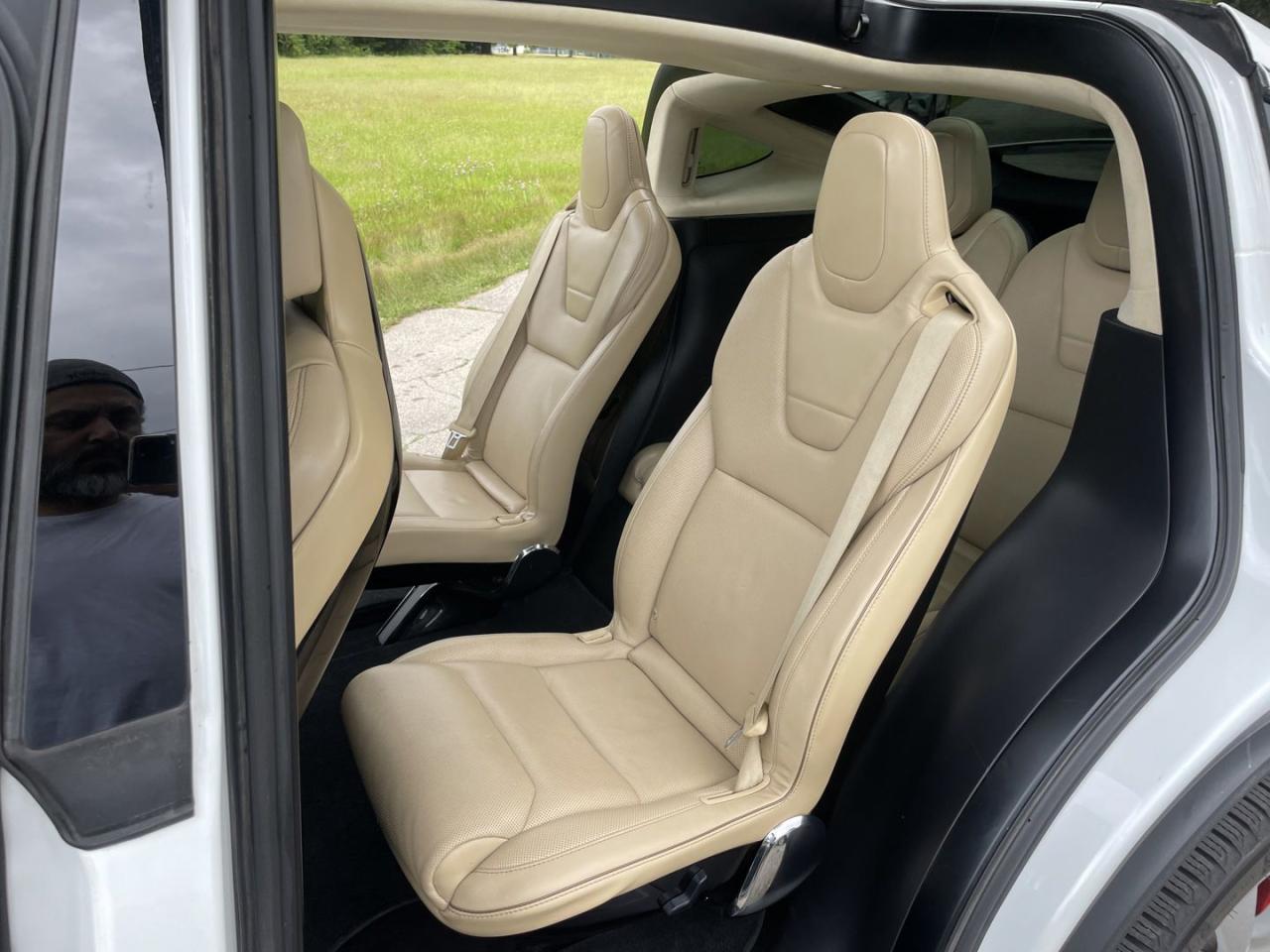 2016 Tesla Model X P90D - Photo #12