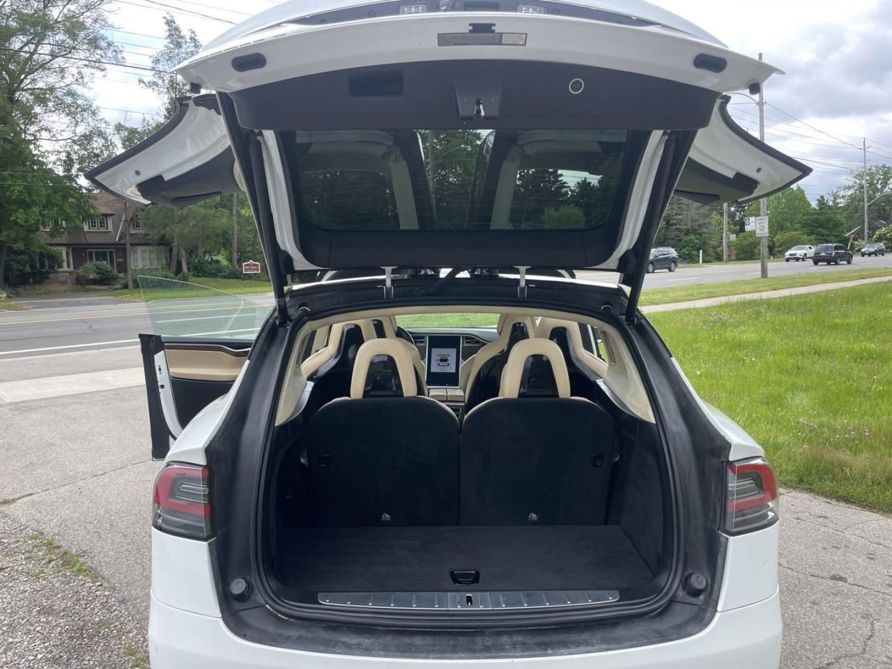 2016 Tesla Model X P90D - Photo #13