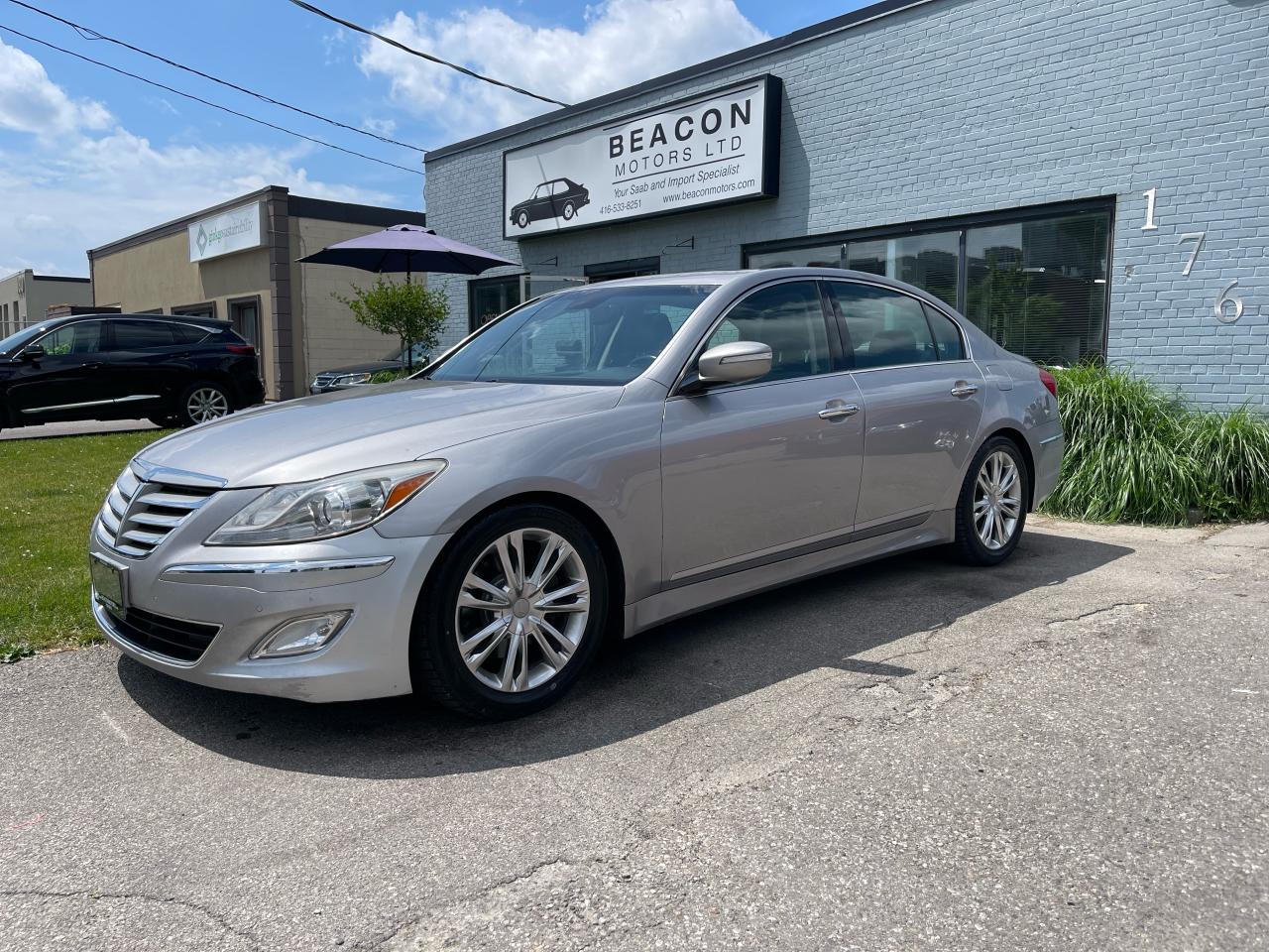 Used 2012 Hyundai Genesis w/Premium Pkg for sale in Toronto, ON
